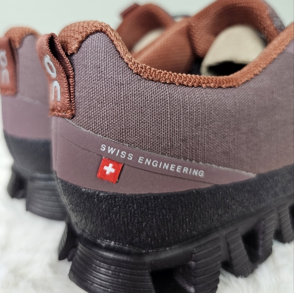 On Running Women's Cloud Dip Shoes sz 6.5US/ 37.5EU GRAPE/PEBBLE (& Extra Laces) - Picture 6 of 12